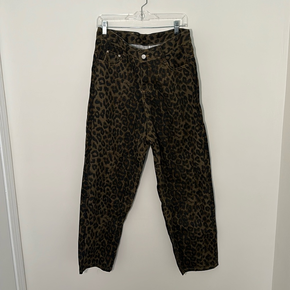 Women’s new leopard print denim pants